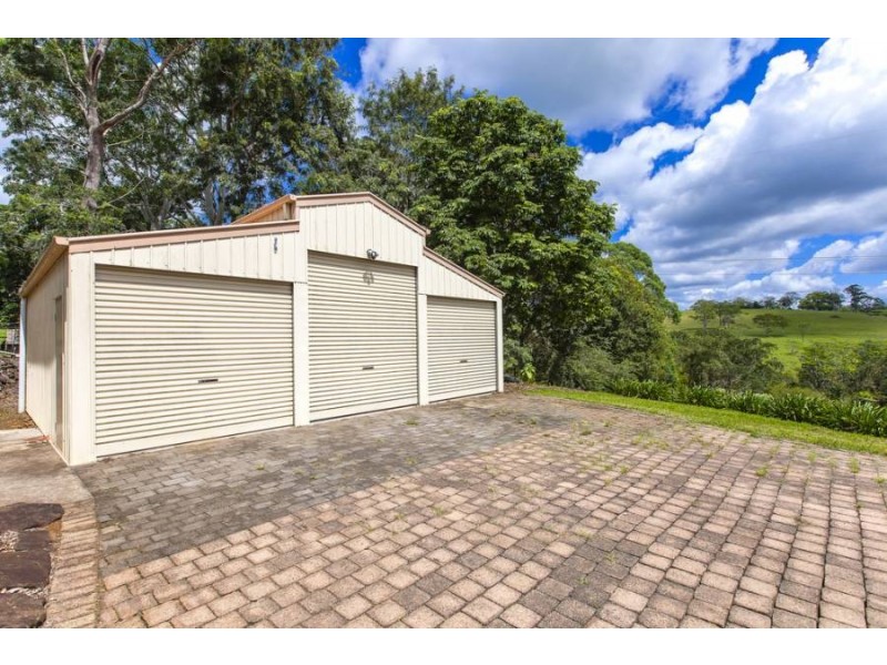 8 Moffitt Court, Maleny QLD 4552