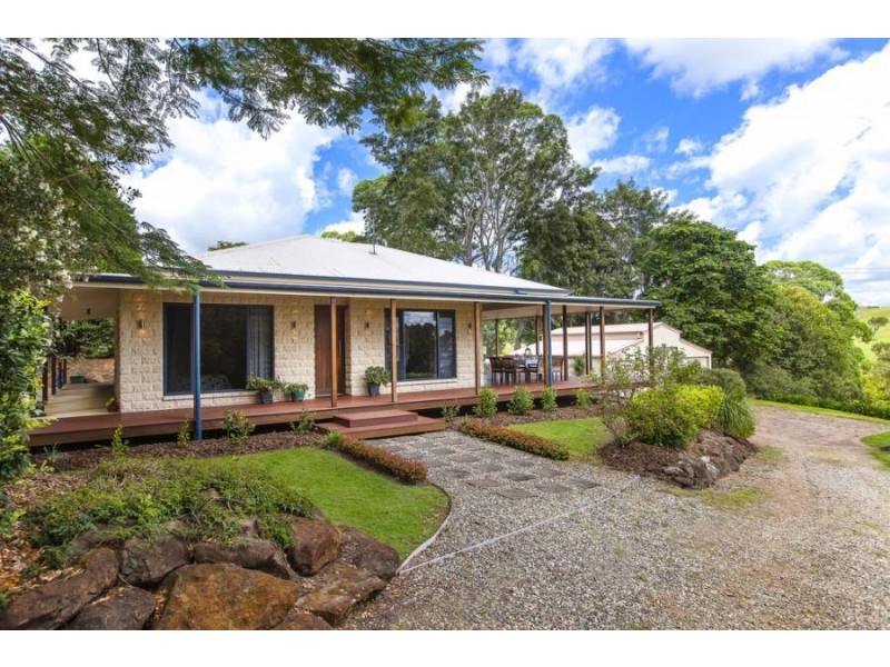 8 Moffitt Court, Maleny QLD 4552