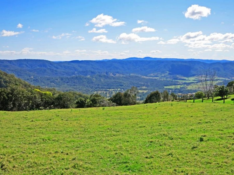 Maleny QLD 4552