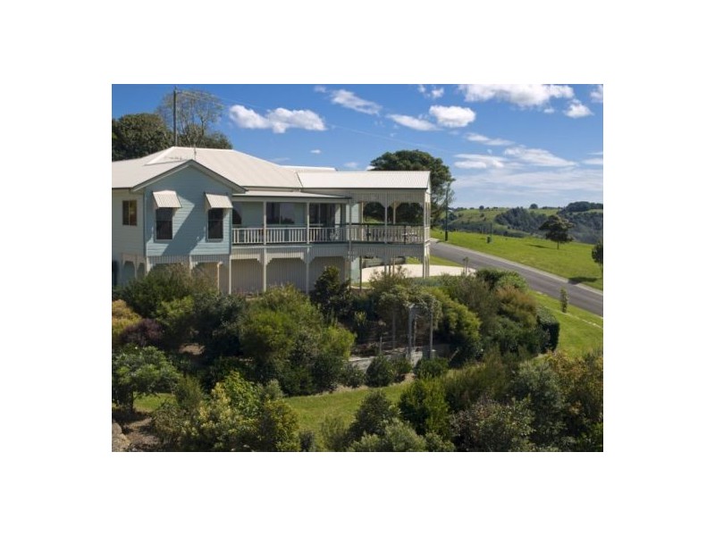 2 Lorikeet Lane, Maleny QLD 4552
