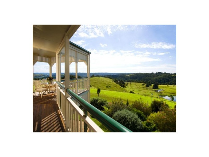 2 Lorikeet Lane, Maleny QLD 4552