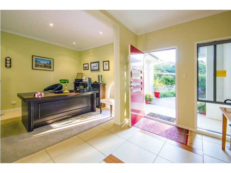 31 Lorikeet Lane, Maleny QLD 4552
