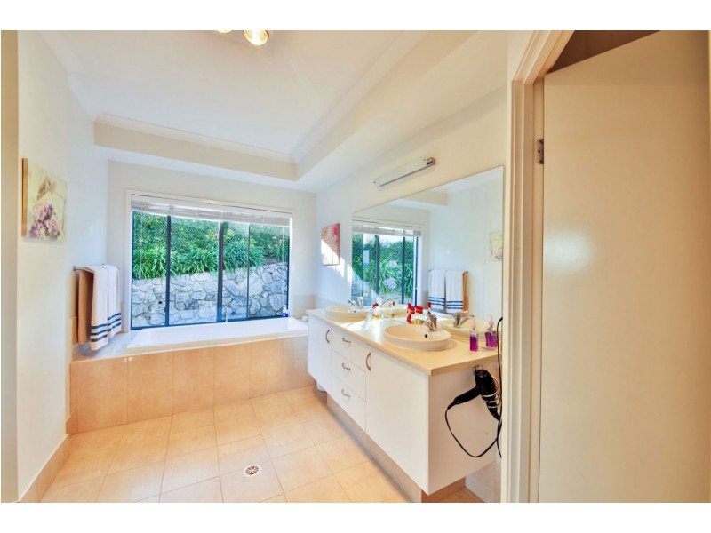 31 Lorikeet Lane, Maleny QLD 4552