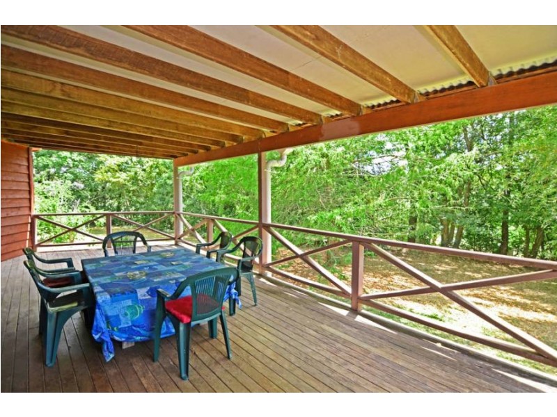 37 Gumland Drive, Maleny QLD 4552