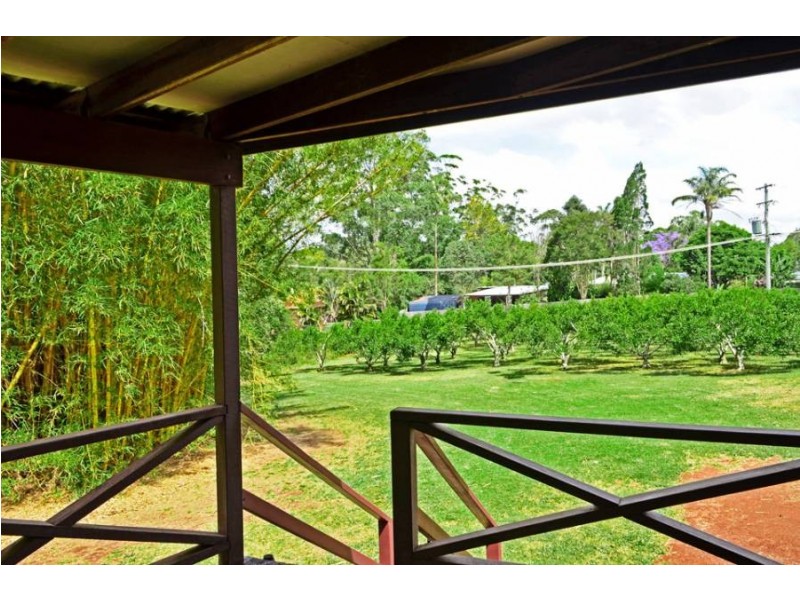 37 Gumland Drive, Maleny QLD 4552