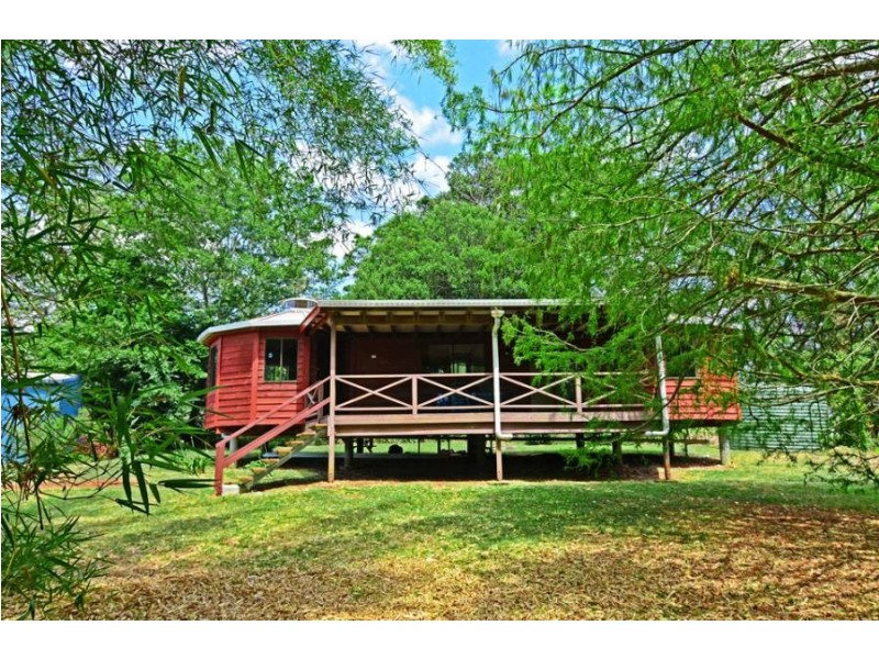37 Gumland Drive, Maleny QLD 4552