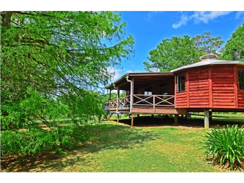 37 Gumland Drive, Maleny QLD 4552