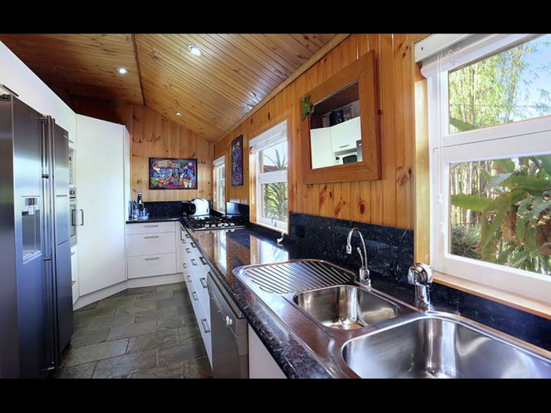 4 Witham Road, Maleny QLD 4552