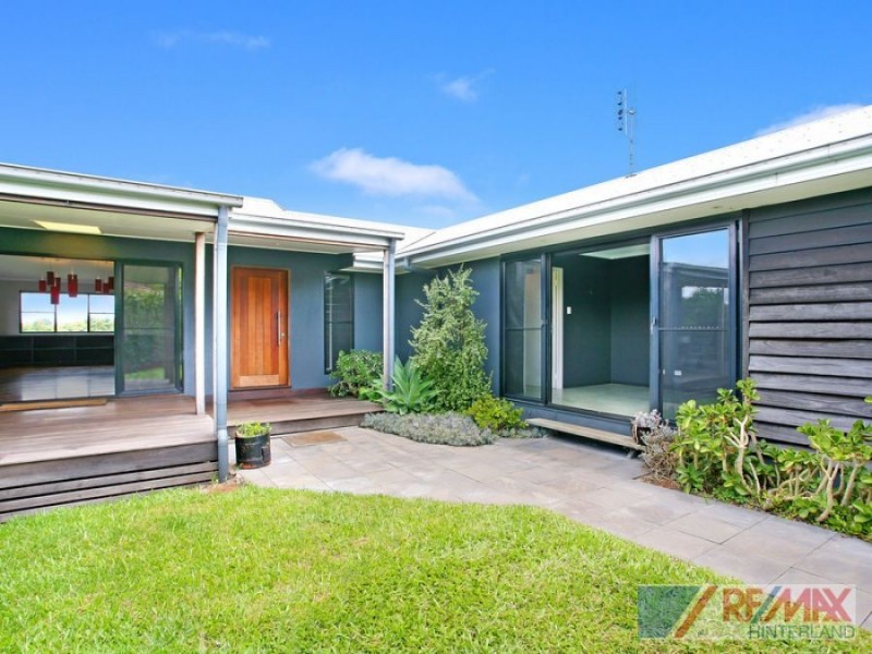 14 Tamarind Street, Maleny QLD 4552