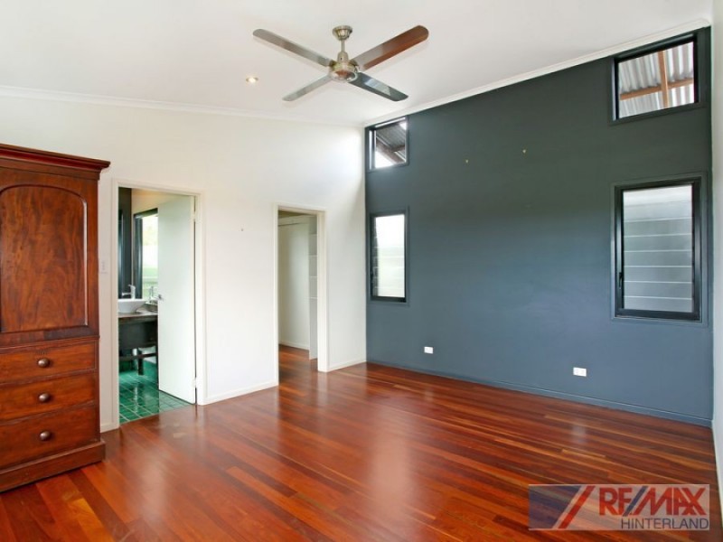 14 Tamarind Street, Maleny QLD 4552