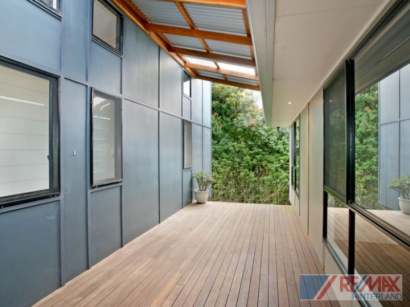 14 Tamarind Street, Maleny QLD 4552