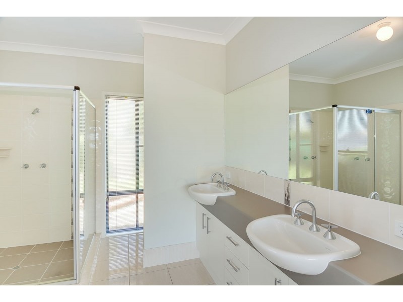 63 Water Gum Cres, Maleny QLD 4552