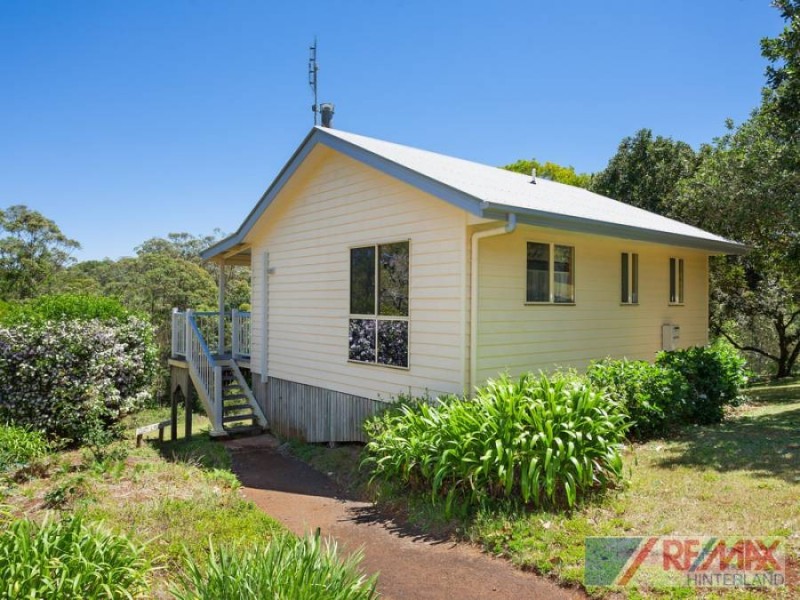 64 Johnson Road, Mapleton QLD 4560