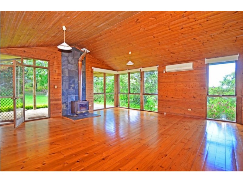 101 Dixon Avenue, Maleny QLD 4552