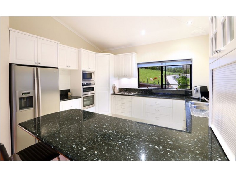 129 Murer Drive, Maleny QLD 4552