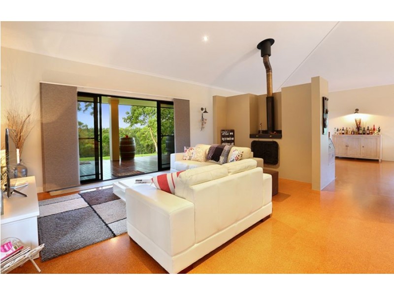 129 Murer Drive, Maleny QLD 4552