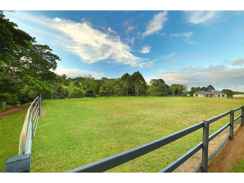 129 Murer Drive, Maleny QLD 4552