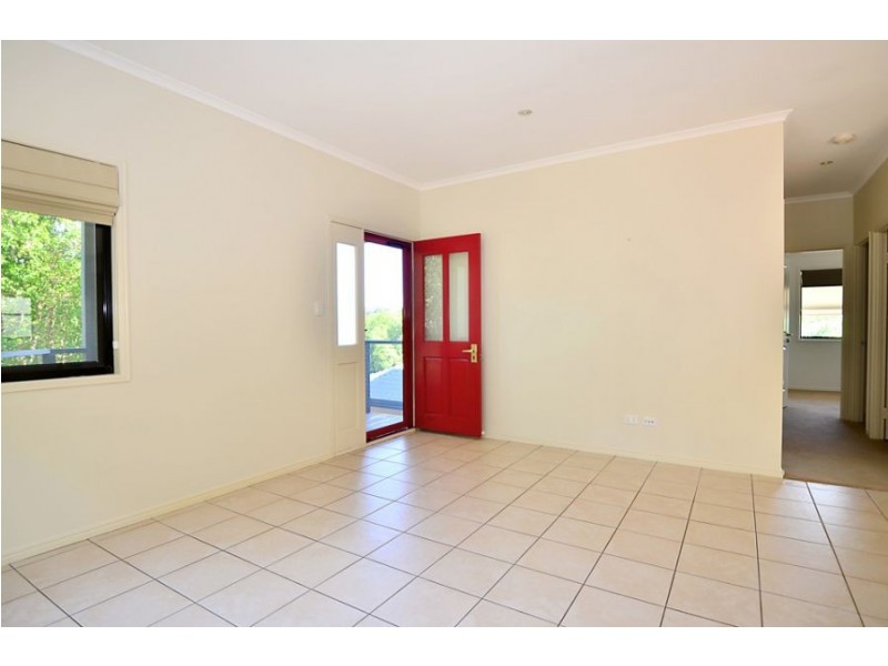 1/42 Hakea Ave, Maleny QLD 4552