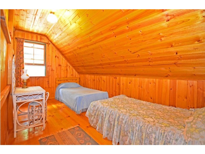 15 Hillfoot Lane, Montville QLD 4560