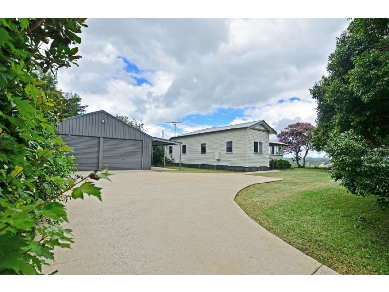 104 North Maleny Road, Maleny QLD 4552