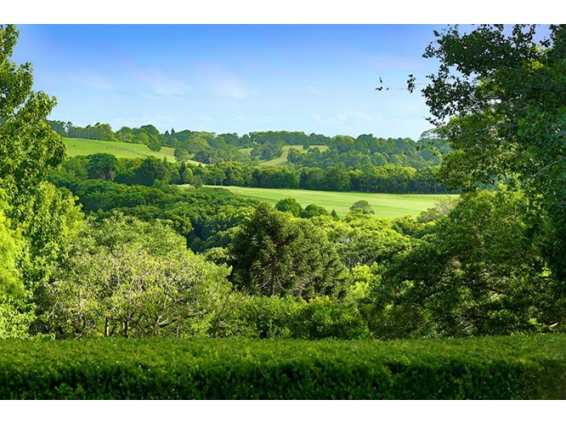 1 Vale End, Maleny QLD 4552