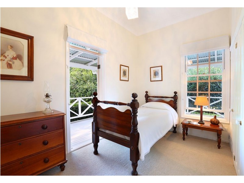 1 Vale End, Maleny QLD 4552