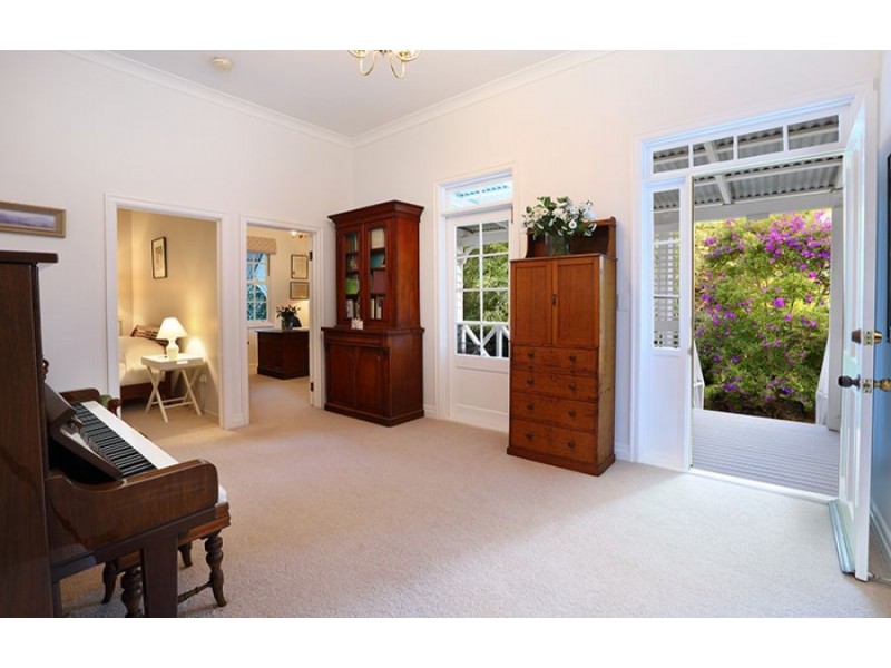 1 Vale End, Maleny QLD 4552