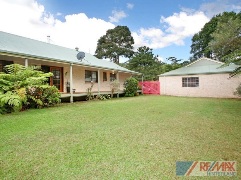 60 Burgess Avenue, Maleny QLD 4552