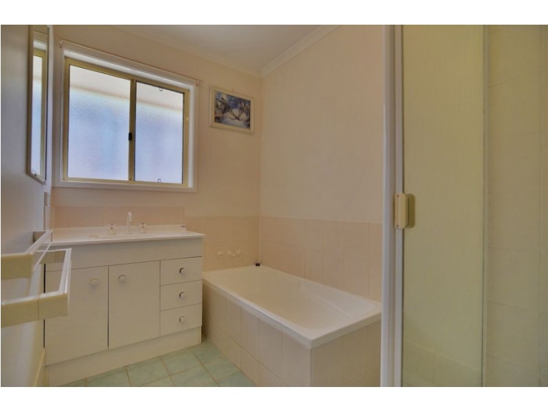 2/24 Cedar Grove Court, Maleny QLD 4552