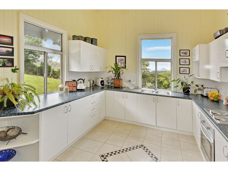 29 Alfs Road, Maleny QLD 4552
