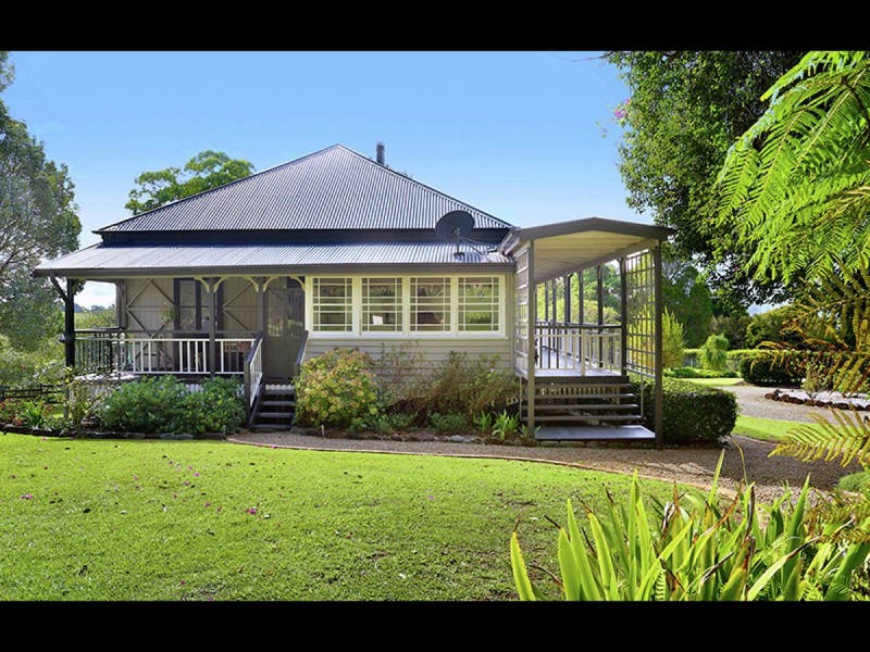4 Moffitt Court, Maleny QLD 4552