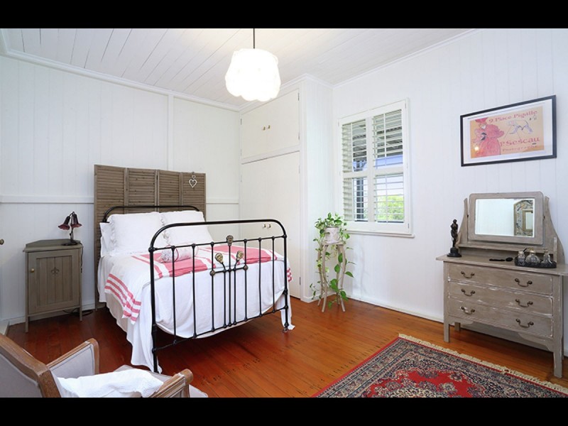 4 Moffitt Court, Maleny QLD 4552