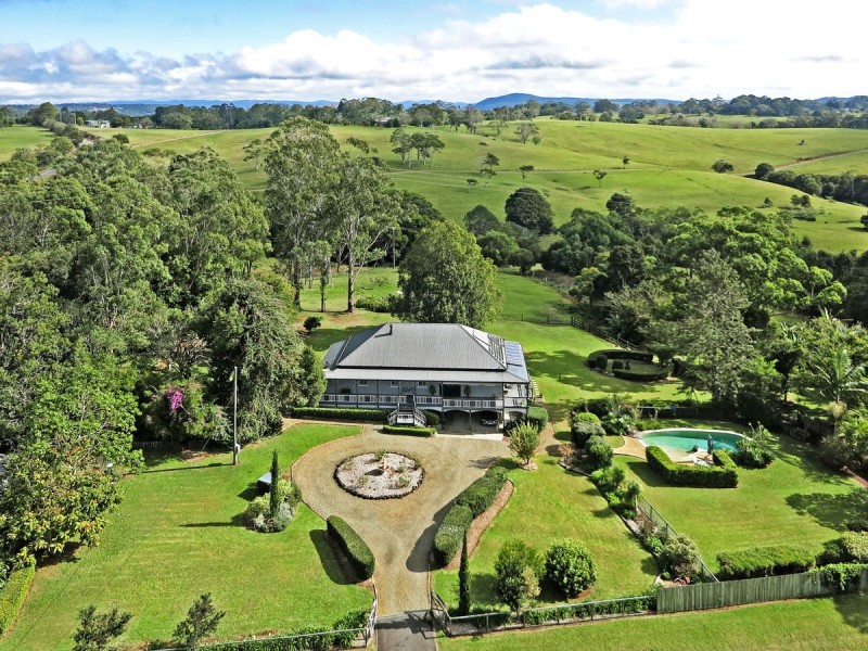 4 Moffitt Court, Maleny QLD 4552