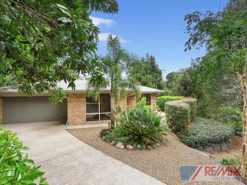 42 Centenary Drive, Maleny QLD 4552