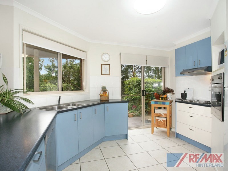 42 Centenary Drive, Maleny QLD 4552