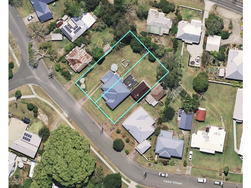 22 Cedar Street, Maleny QLD 4552