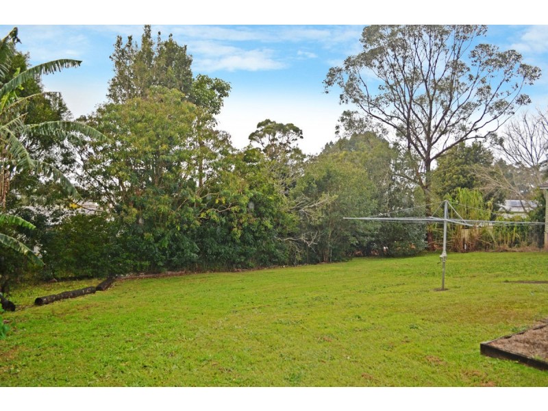 22 Cedar Street, Maleny QLD 4552