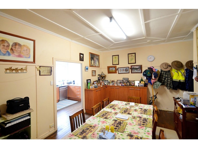 22 Cedar Street, Maleny QLD 4552