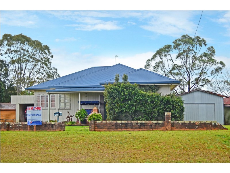 22 Cedar Street, Maleny QLD 4552