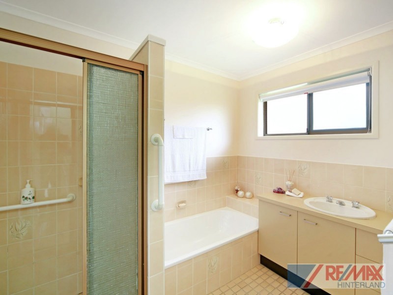 26 Treehaven Way, Maleny QLD 4552