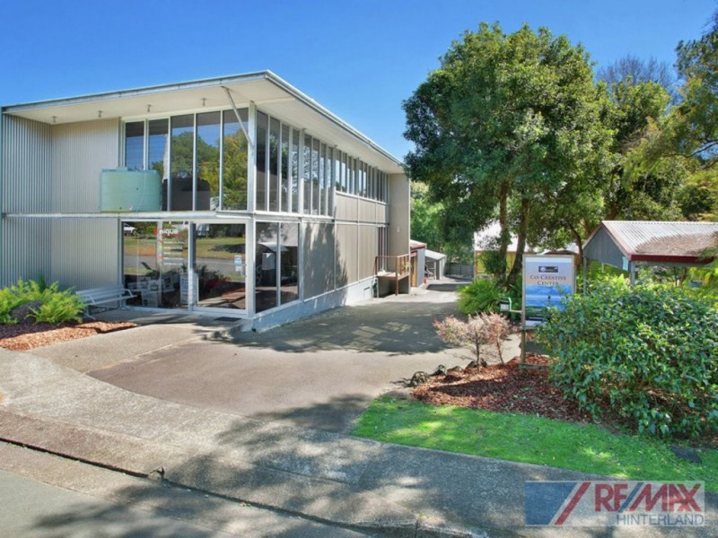 18 Coral Street, Maleny QLD 4552