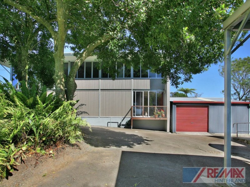 18 Coral Street, Maleny QLD 4552