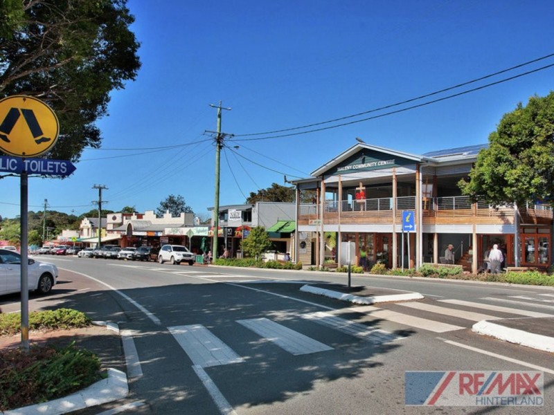 18 Coral Street, Maleny QLD 4552