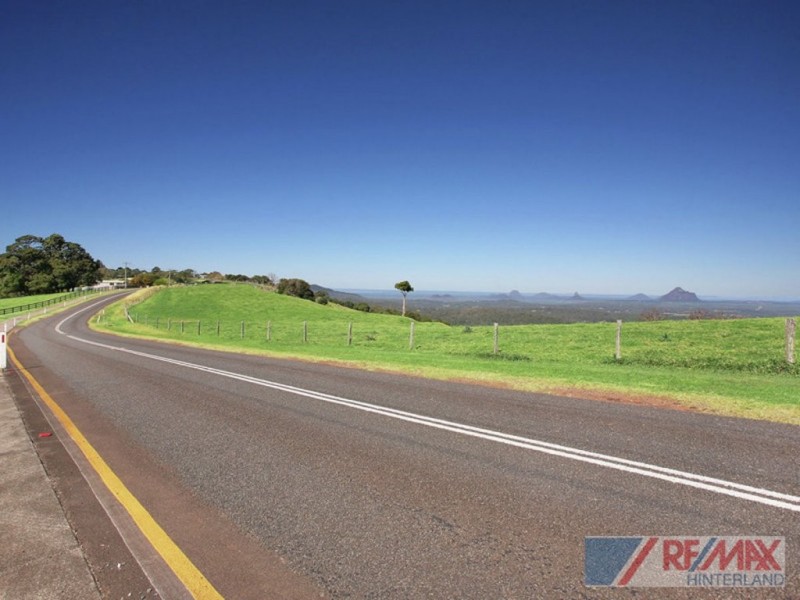 18 Coral Street, Maleny QLD 4552