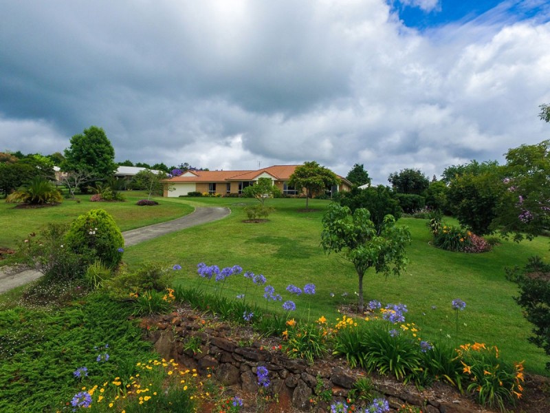10 Lansdowne Rise, Maleny QLD 4552
