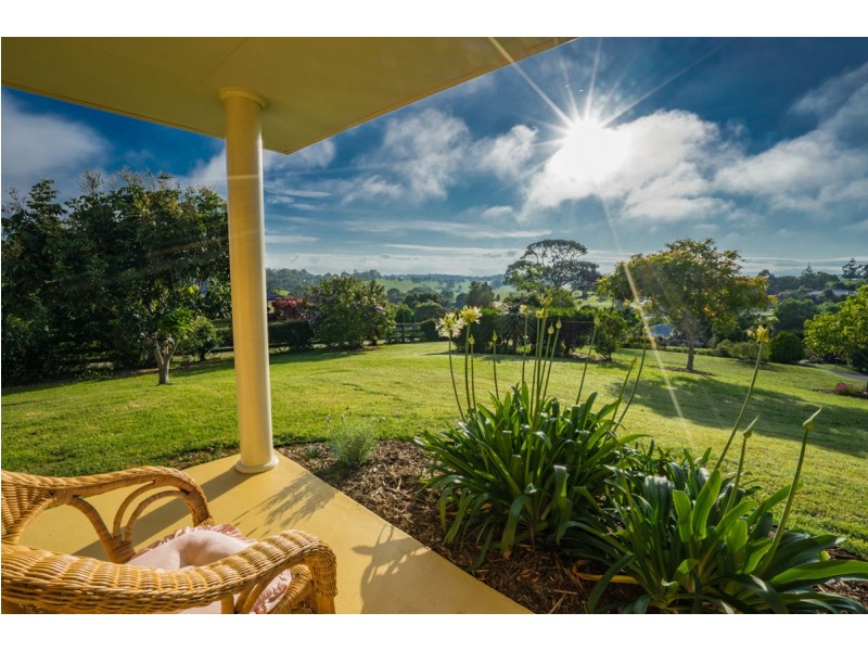 10 Lansdowne Rise, Maleny QLD 4552