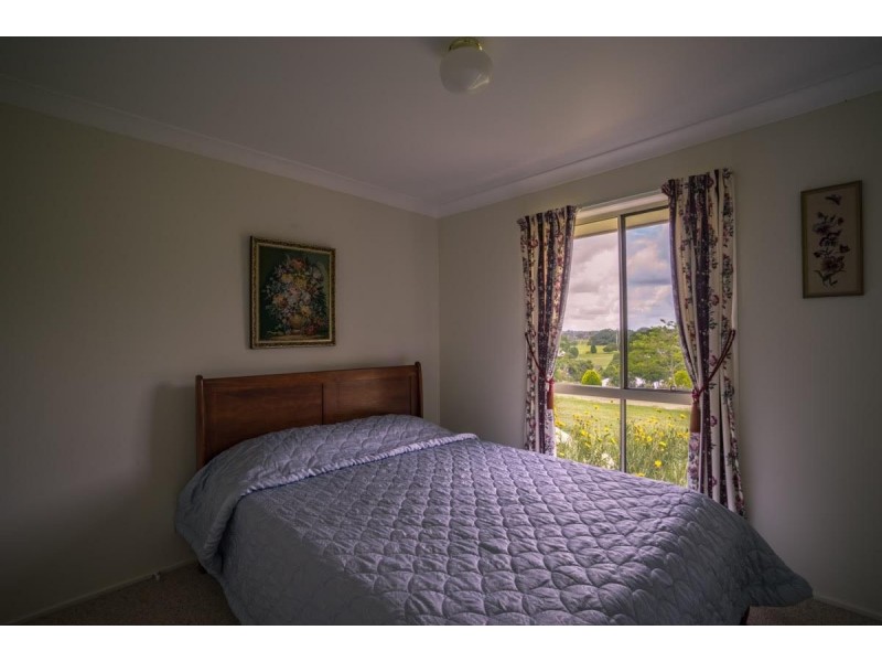 10 Lansdowne Rise, Maleny QLD 4552