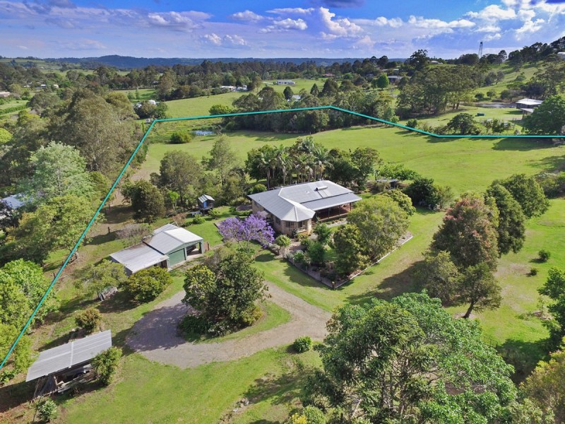 18 Sternberg Road, Maleny QLD 4552