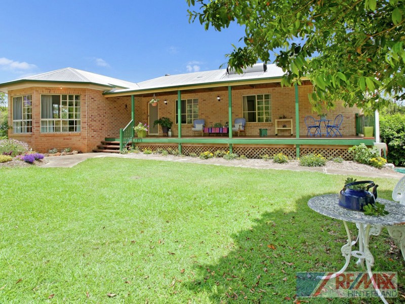 18 Sternberg Road, Maleny QLD 4552