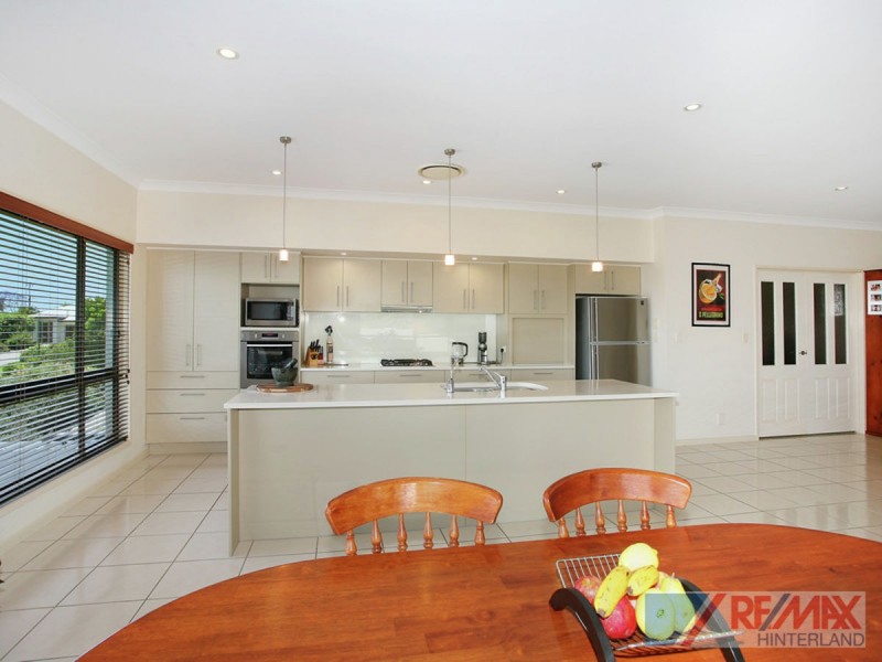 1 Curlew Court, Maleny QLD 4552